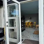 Smukt Naer C Inkl Rengoring بيت للعطل *