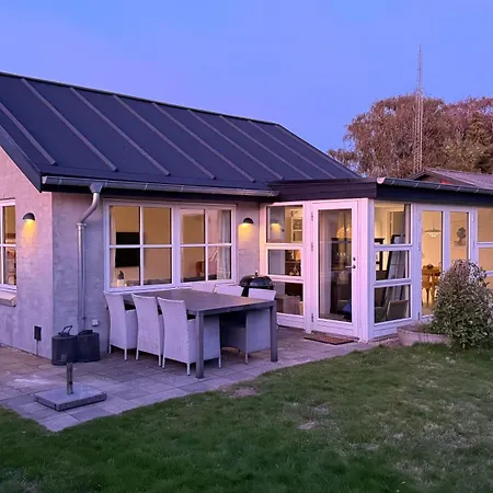 Smukt Naer C Inkl Rengoring 度假居 *